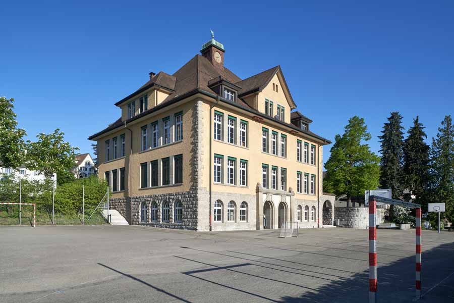 Schulhaus Alte Landstrasse